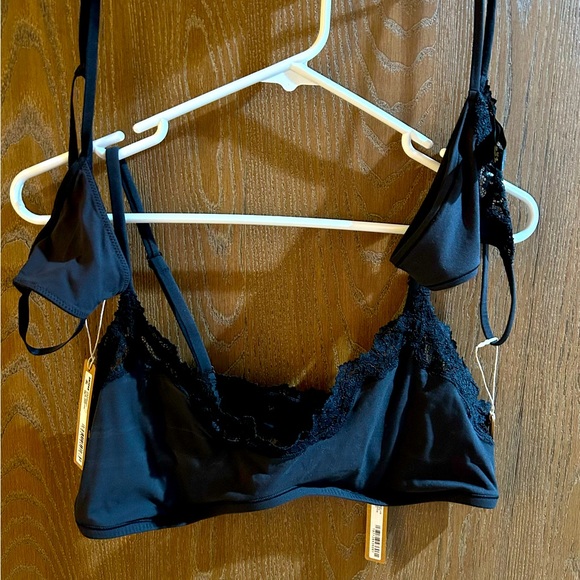 SKIMS Black Bralette/Undies Intimates Bundle - Picture 1 of 7